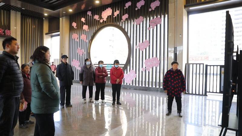 视频述职 小区业委会主动接受业主监督